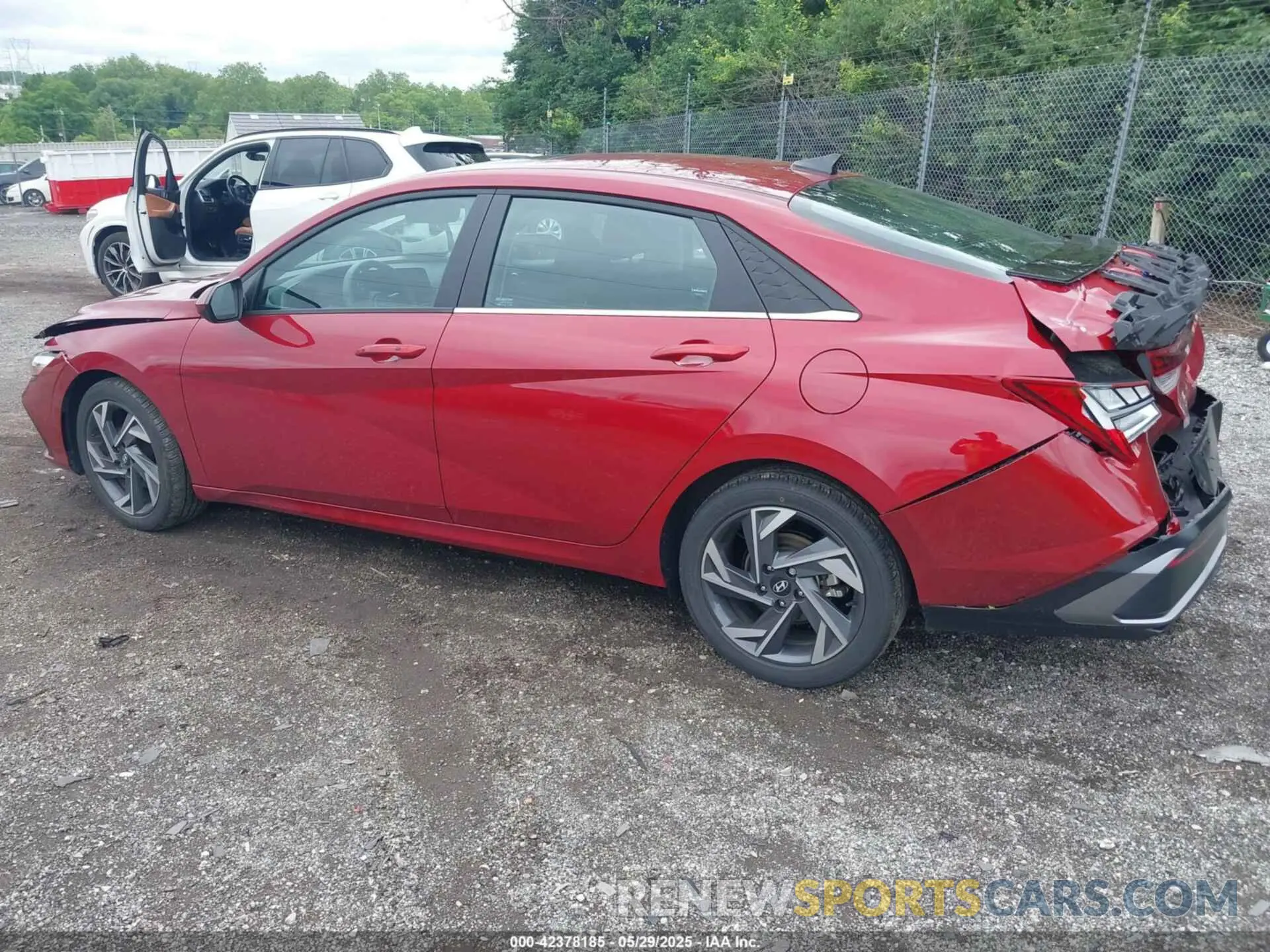 3 Фотография поврежденного автомобиля KMHLS4DGXRU829262 HYUNDAI ELANTRA 2024