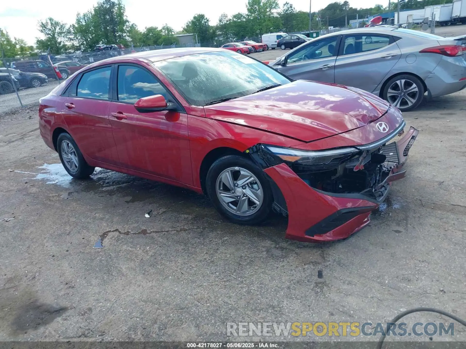 1 Photograph of a damaged car KMHLL4DG0SU867716 HYUNDAI ELANTRA 2025