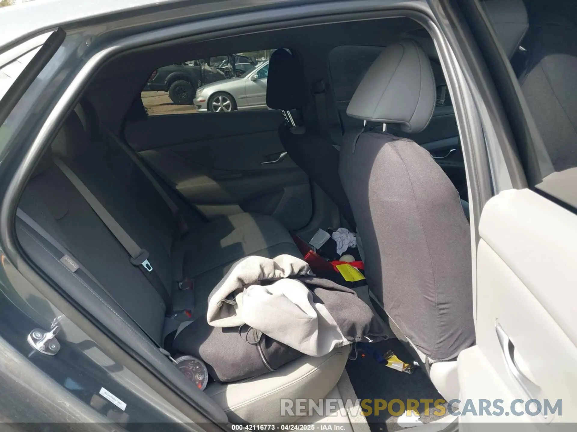 8 Фотография поврежденного автомобиля KMHLL4DG0SU945766 HYUNDAI ELANTRA 2025