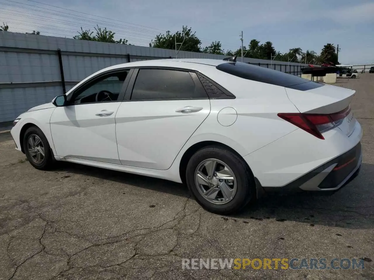 2 Фотография поврежденного автомобиля KMHLL4DG0SU949686 HYUNDAI ELANTRA 2025
