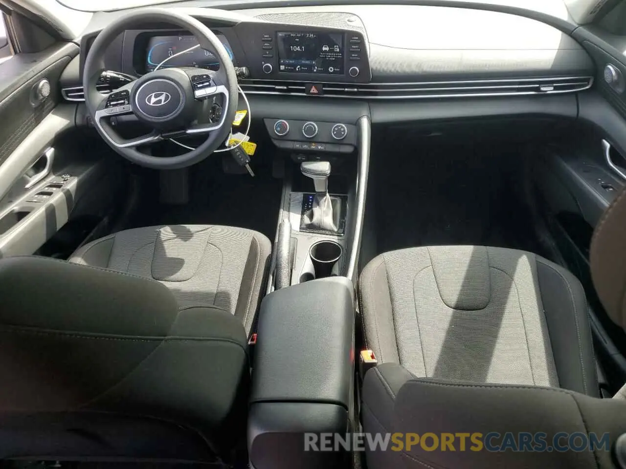 8 Фотография поврежденного автомобиля KMHLL4DG0SU949686 HYUNDAI ELANTRA 2025