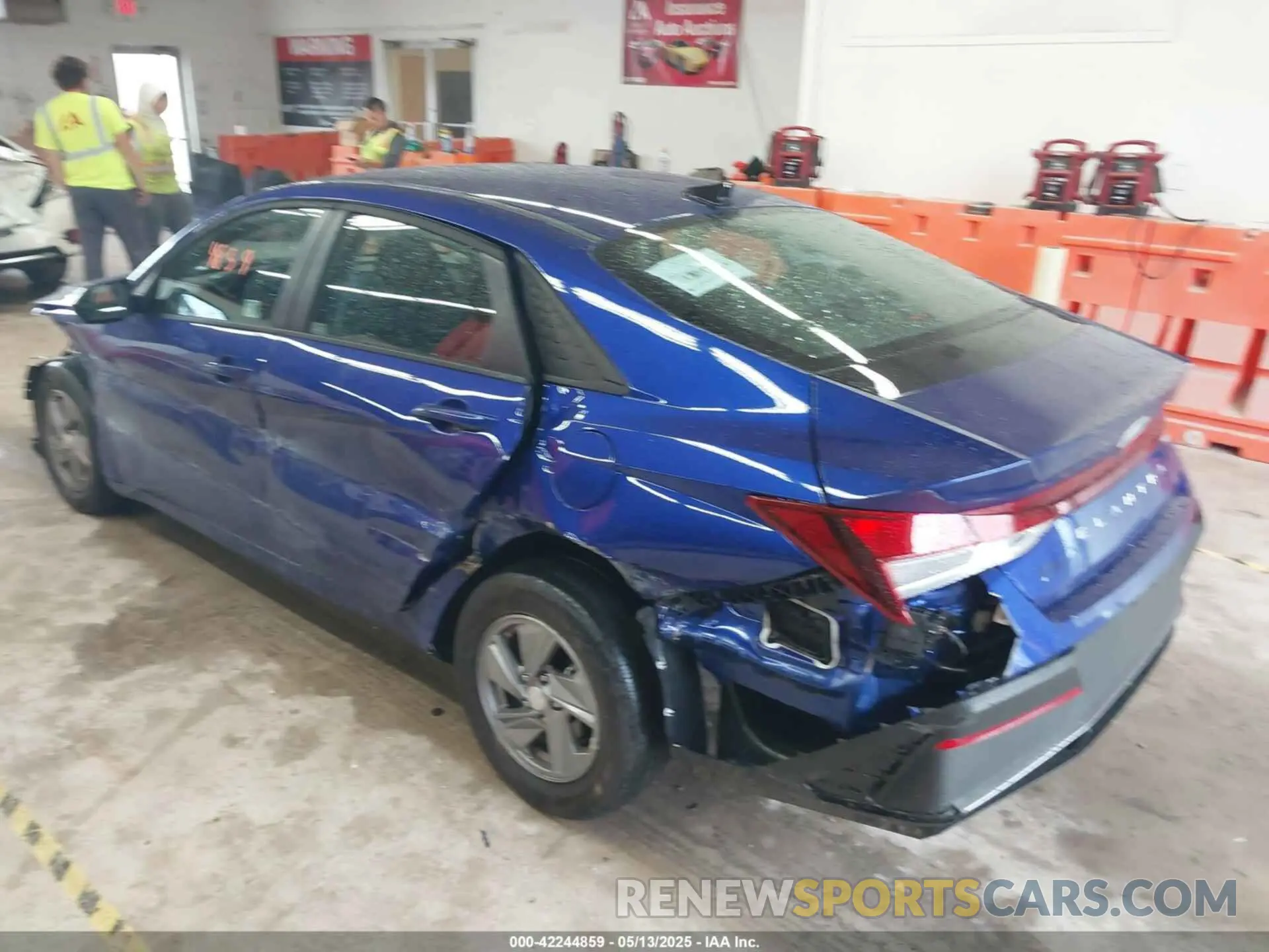 3 Photograph of a damaged car KMHLL4DG0SU955293 HYUNDAI ELANTRA 2025