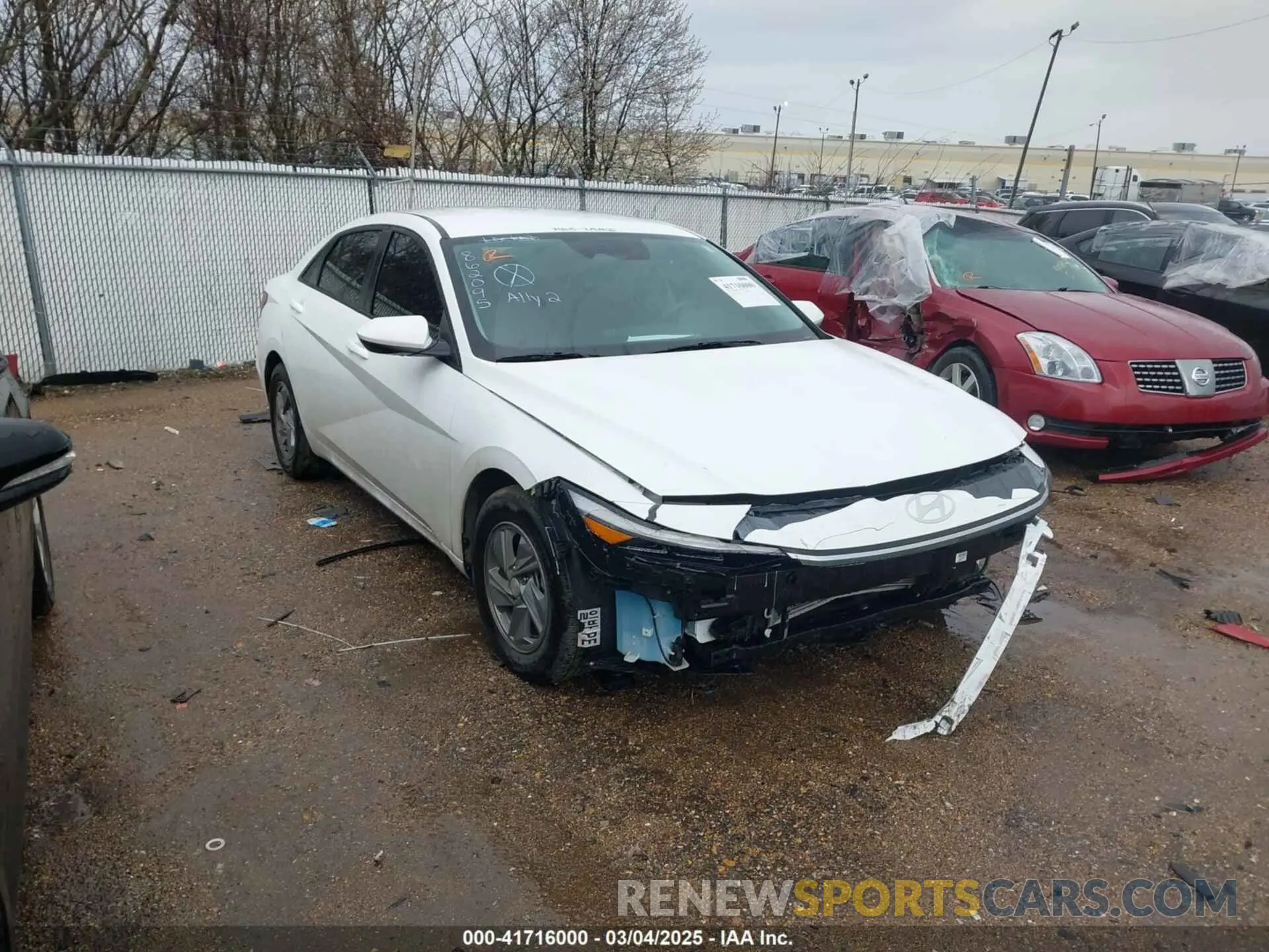1 Photograph of a damaged car KMHLL4DG2SU862095 HYUNDAI ELANTRA 2025