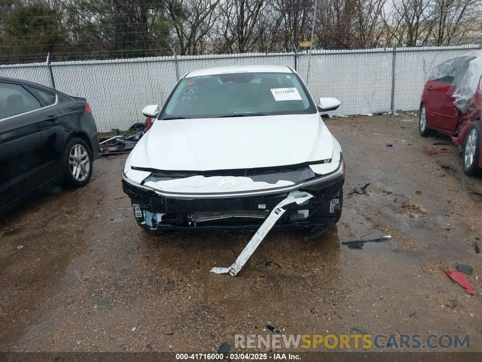 12 Photograph of a damaged car KMHLL4DG2SU862095 HYUNDAI ELANTRA 2025
