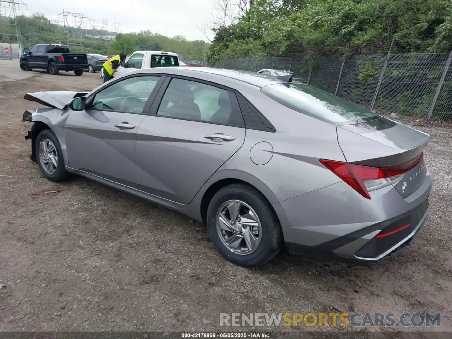 3 Фотография поврежденного автомобиля KMHLL4DG2SU938379 HYUNDAI ELANTRA 2025