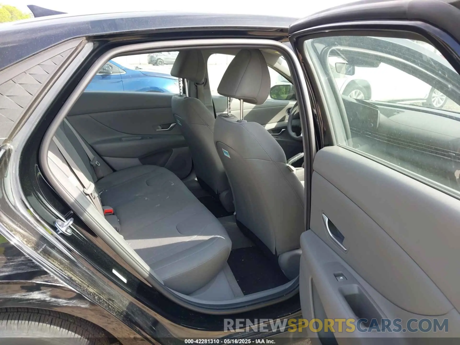 8 Фотография поврежденного автомобиля KMHLL4DG3SU887202 HYUNDAI ELANTRA 2025