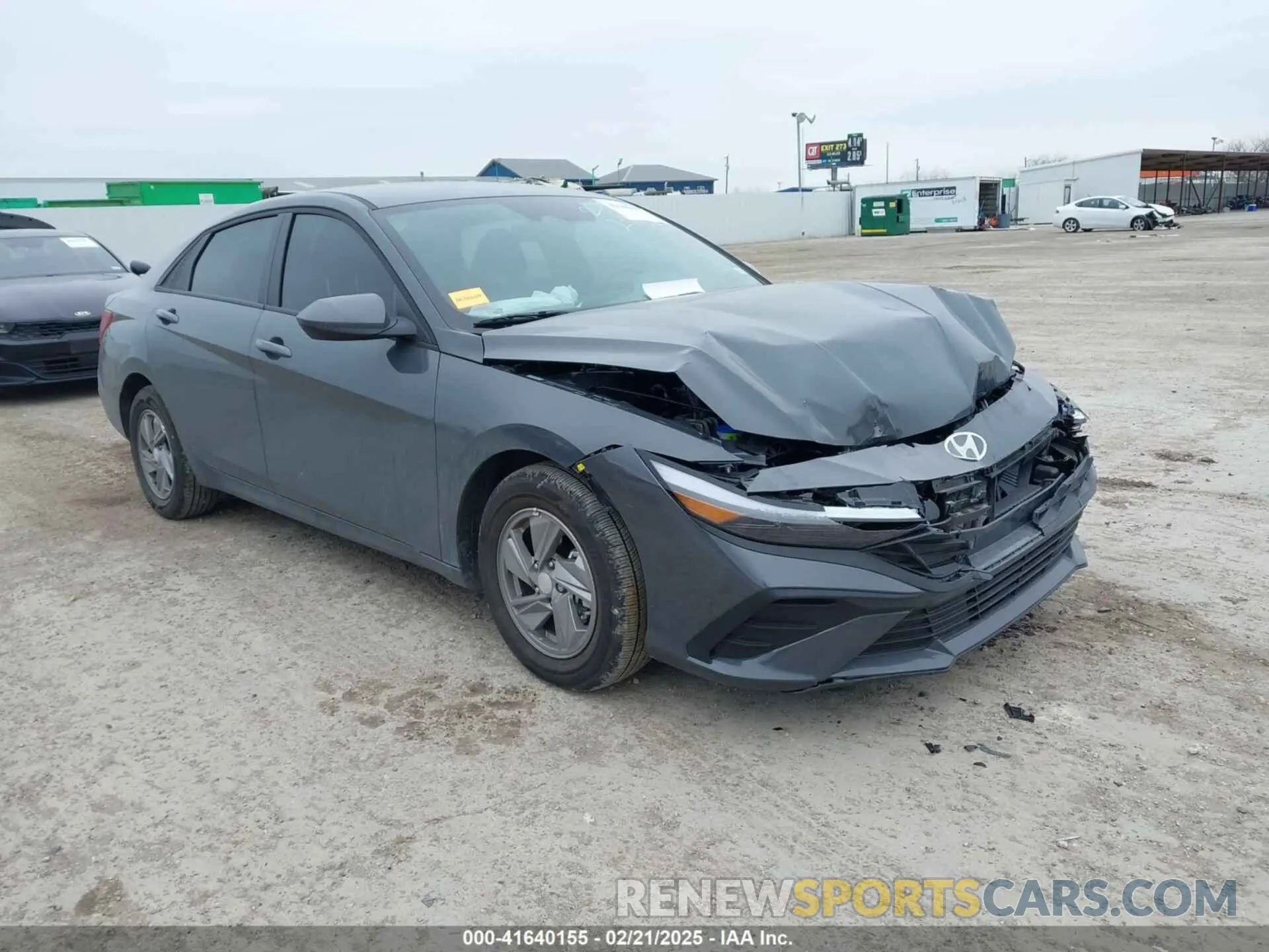 1 Photograph of a damaged car KMHLL4DG3SU918111 HYUNDAI ELANTRA 2025