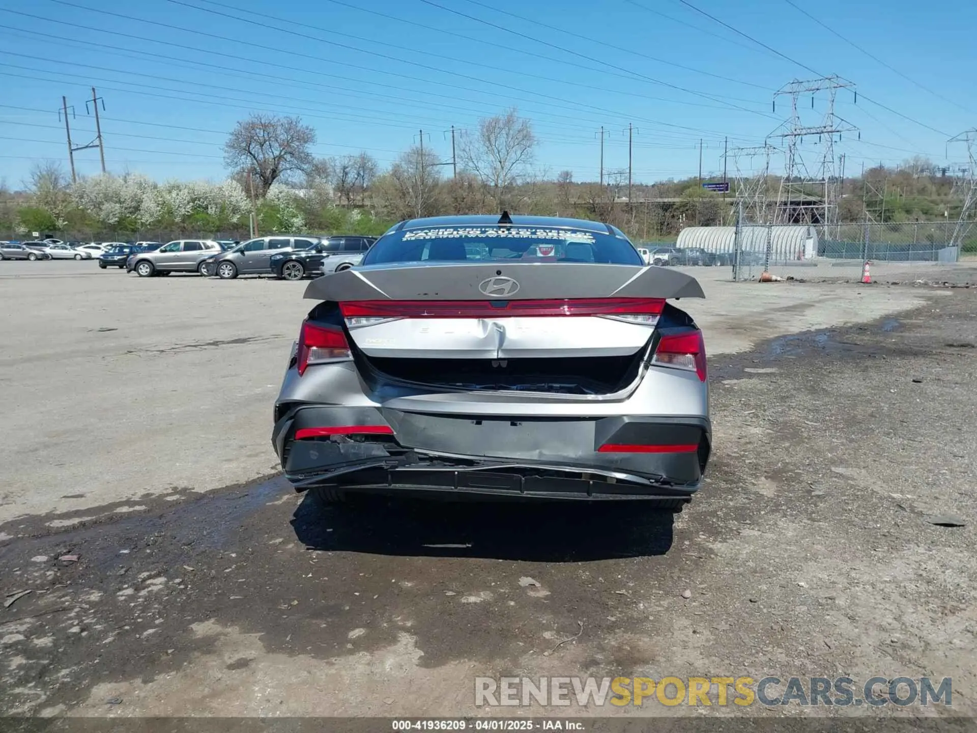 17 Photograph of a damaged car KMHLL4DG4SU897222 HYUNDAI ELANTRA 2025