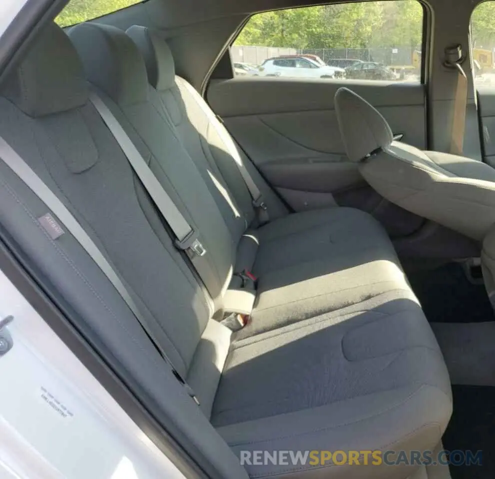 10 Photograph of a damaged car KMHLL4DG6SU977847 HYUNDAI ELANTRA 2025