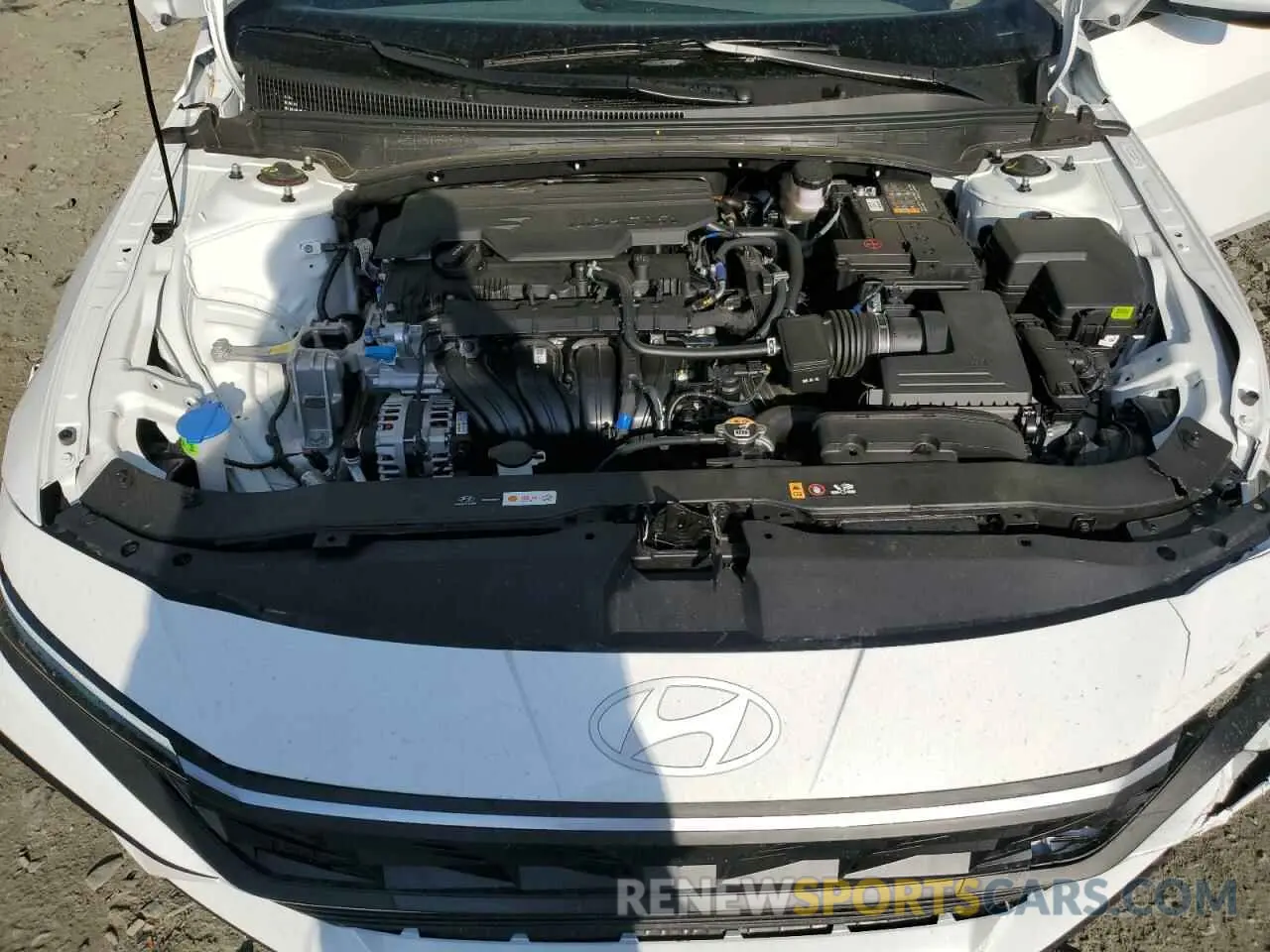 11 Photograph of a damaged car KMHLL4DG6SU977847 HYUNDAI ELANTRA 2025