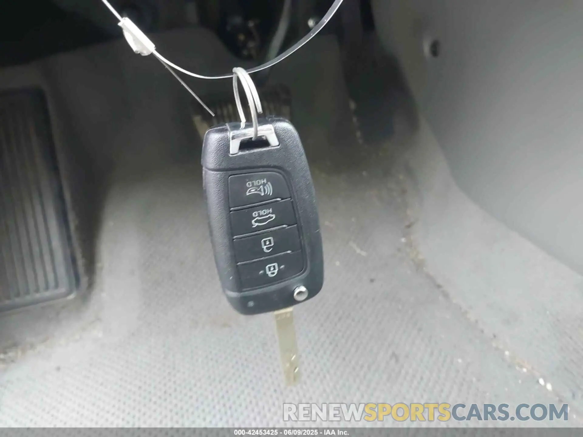 11 Photograph of a damaged car KMHLL4DG7SU886909 HYUNDAI ELANTRA 2025