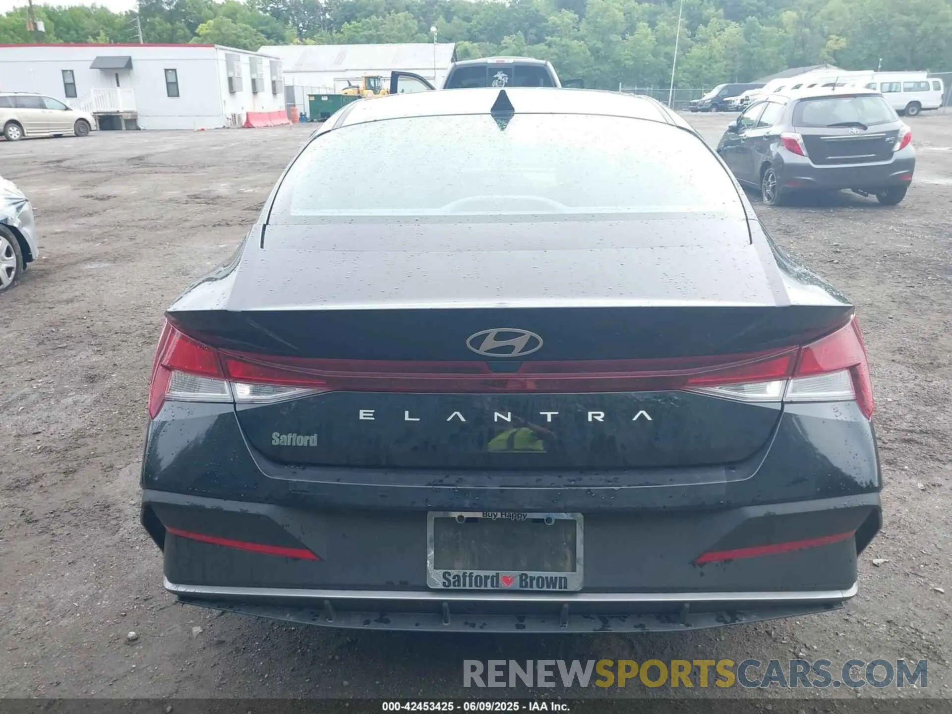 16 Photograph of a damaged car KMHLL4DG7SU886909 HYUNDAI ELANTRA 2025