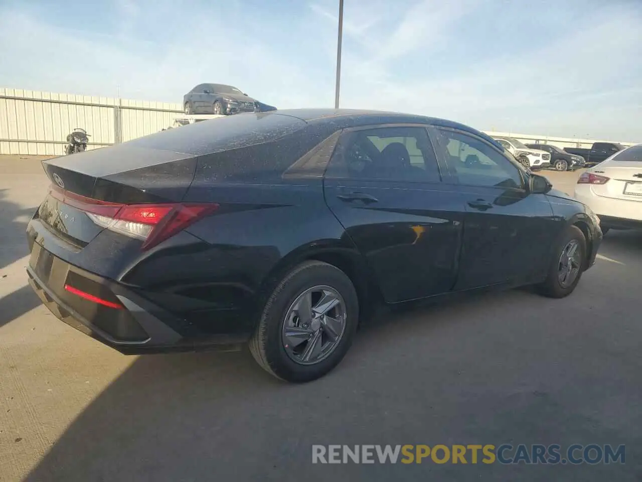 3 Photograph of a damaged car KMHLL4DGXSU955236 HYUNDAI ELANTRA 2025