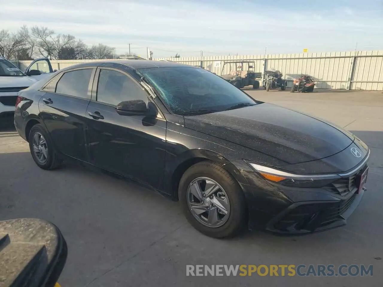 4 Photograph of a damaged car KMHLL4DGXSU955236 HYUNDAI ELANTRA 2025