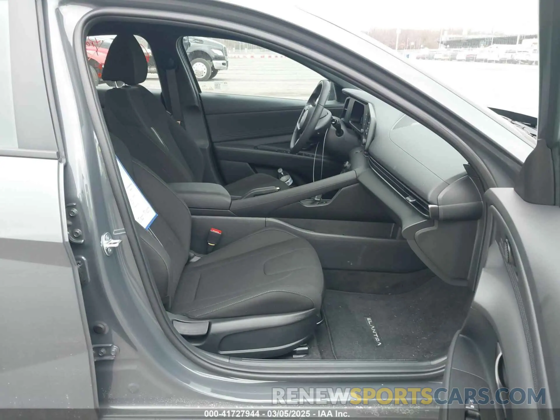 5 Фотография поврежденного автомобиля KMHLM4DG0SU900775 HYUNDAI ELANTRA 2025