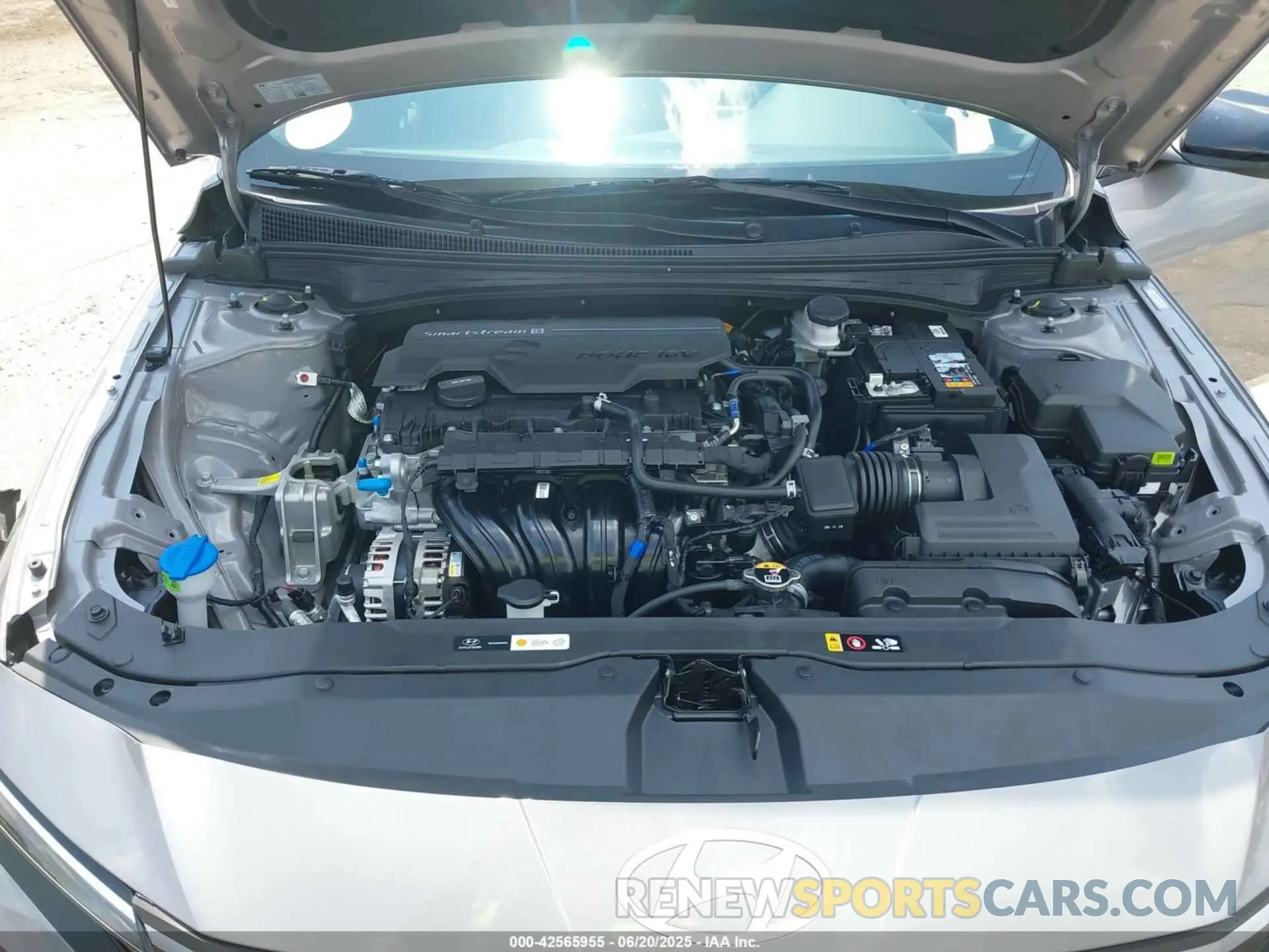 10 Photograph of a damaged car KMHLM4DG0SU955999 HYUNDAI ELANTRA 2025
