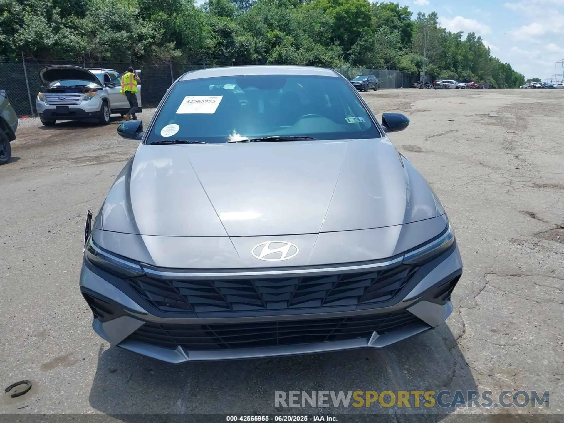 13 Photograph of a damaged car KMHLM4DG0SU955999 HYUNDAI ELANTRA 2025