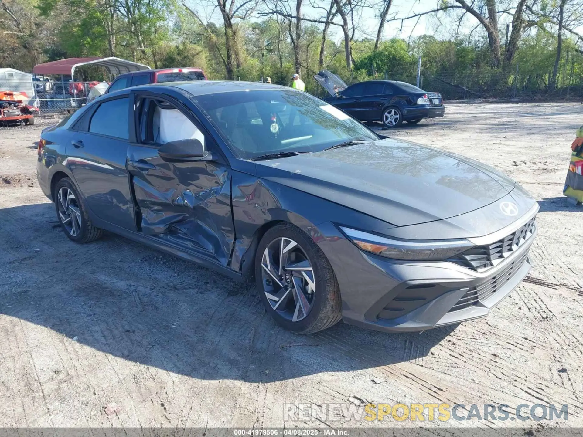 1 Фотография поврежденного автомобиля KMHLM4DG1SU872002 HYUNDAI ELANTRA 2025