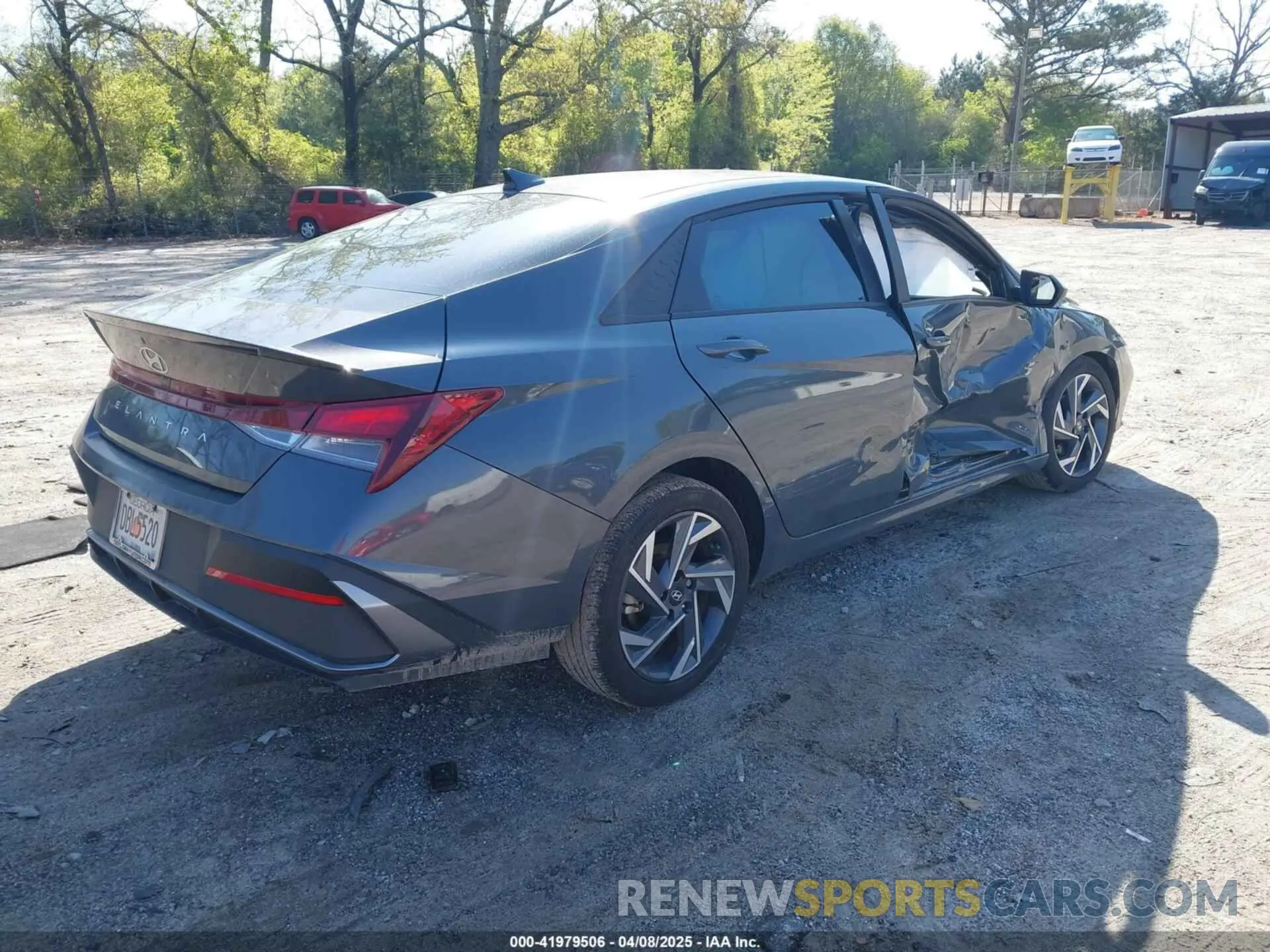 4 Фотография поврежденного автомобиля KMHLM4DG1SU872002 HYUNDAI ELANTRA 2025