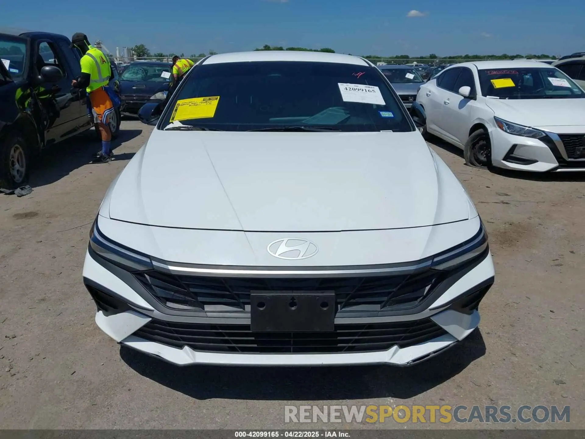 12 Photograph of a damaged car KMHLM4DG2SU923409 HYUNDAI ELANTRA 2025