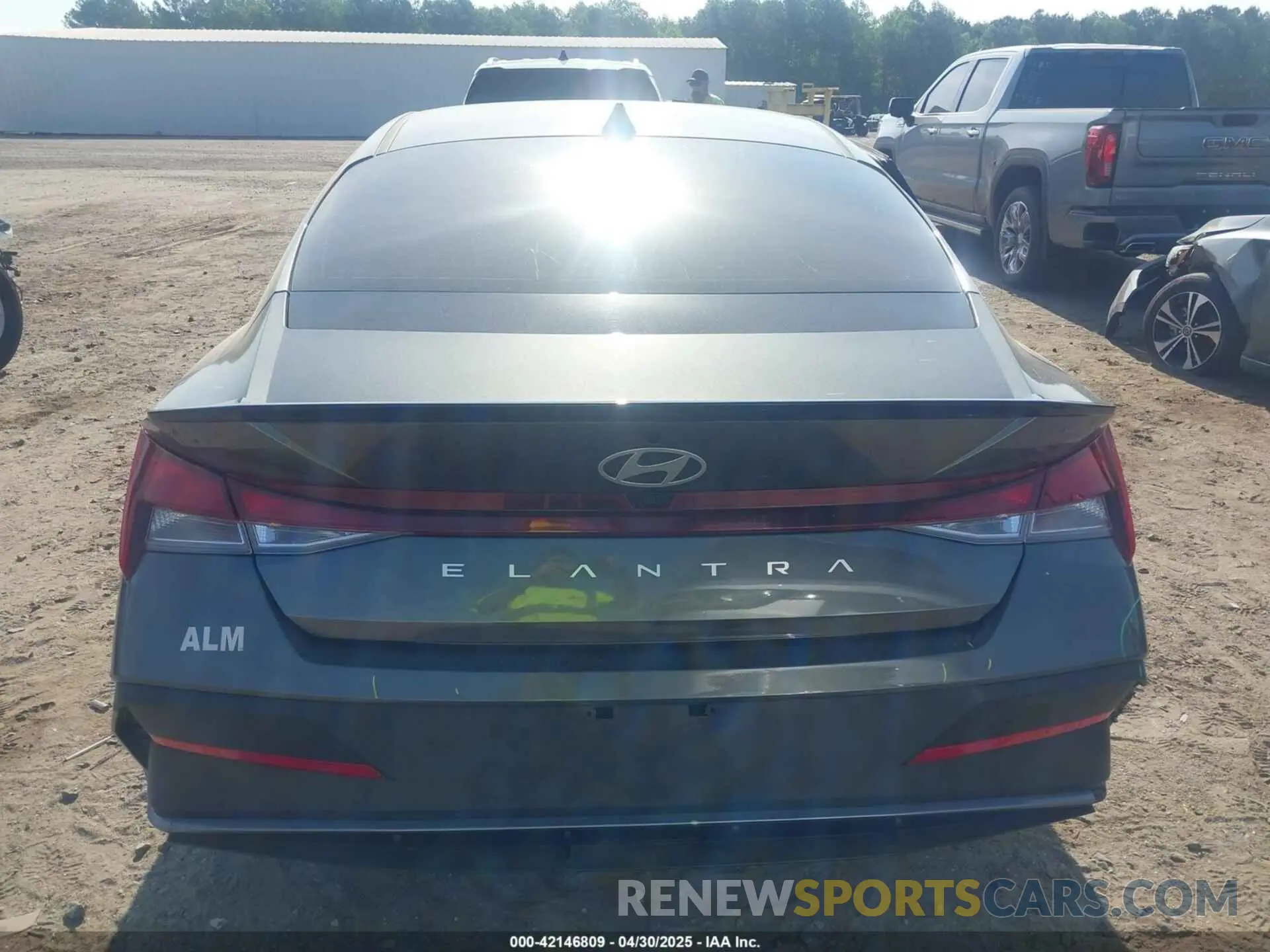 16 Photograph of a damaged car KMHLM4DG4SU894527 HYUNDAI ELANTRA 2025