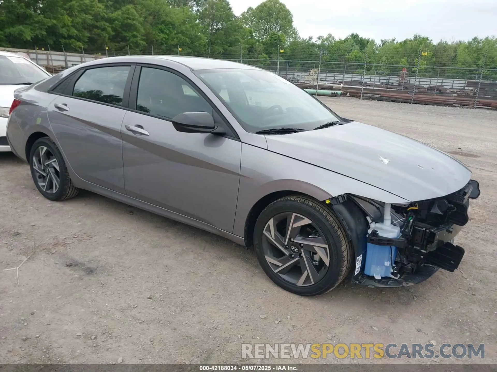 1 Photograph of a damaged car KMHLM4DG4SU905462 HYUNDAI ELANTRA 2025