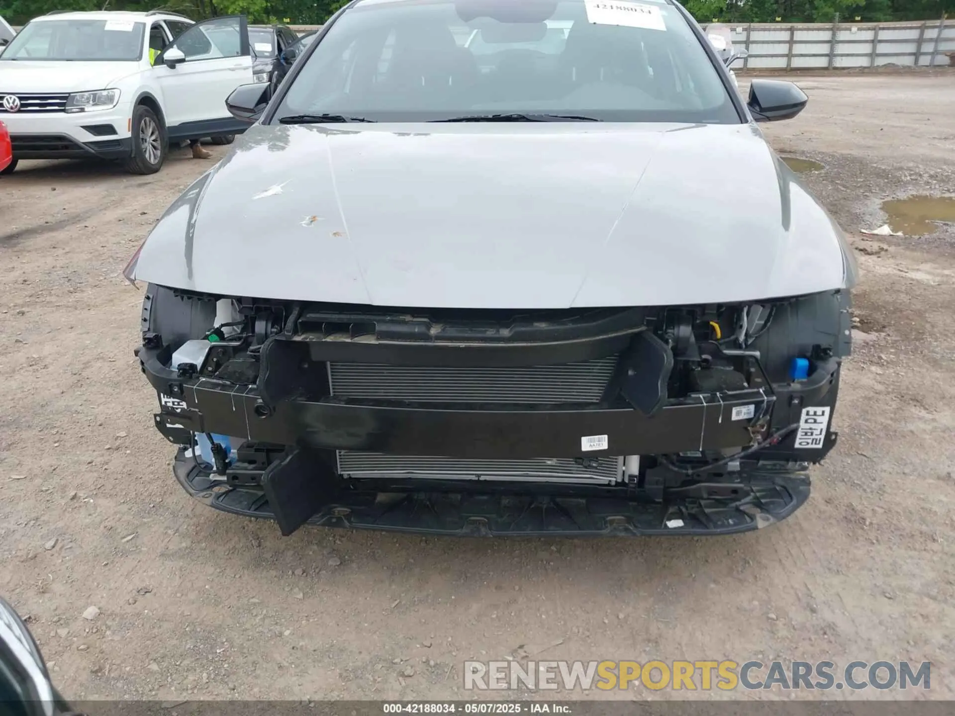 12 Photograph of a damaged car KMHLM4DG4SU905462 HYUNDAI ELANTRA 2025