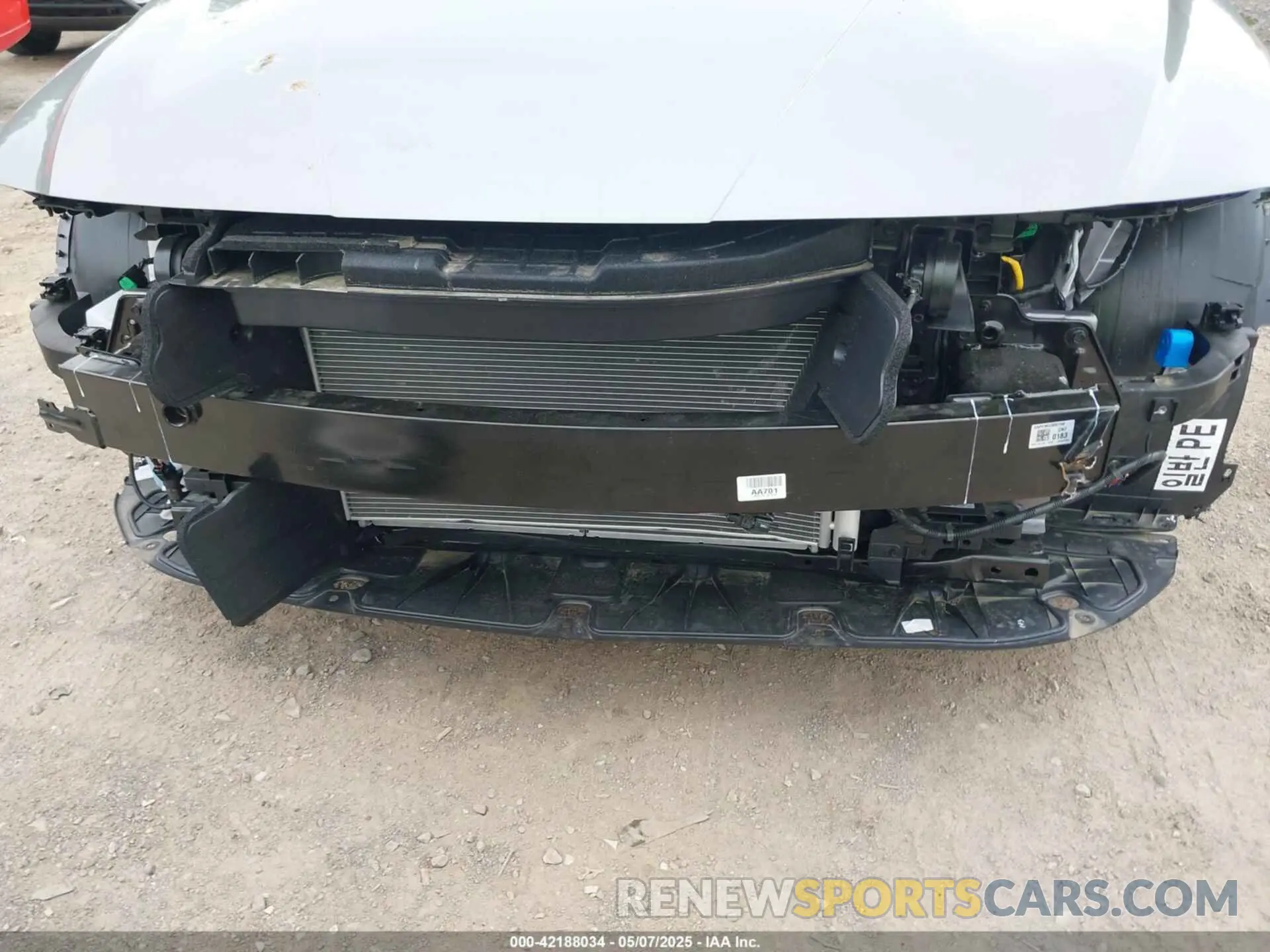6 Photograph of a damaged car KMHLM4DG4SU905462 HYUNDAI ELANTRA 2025