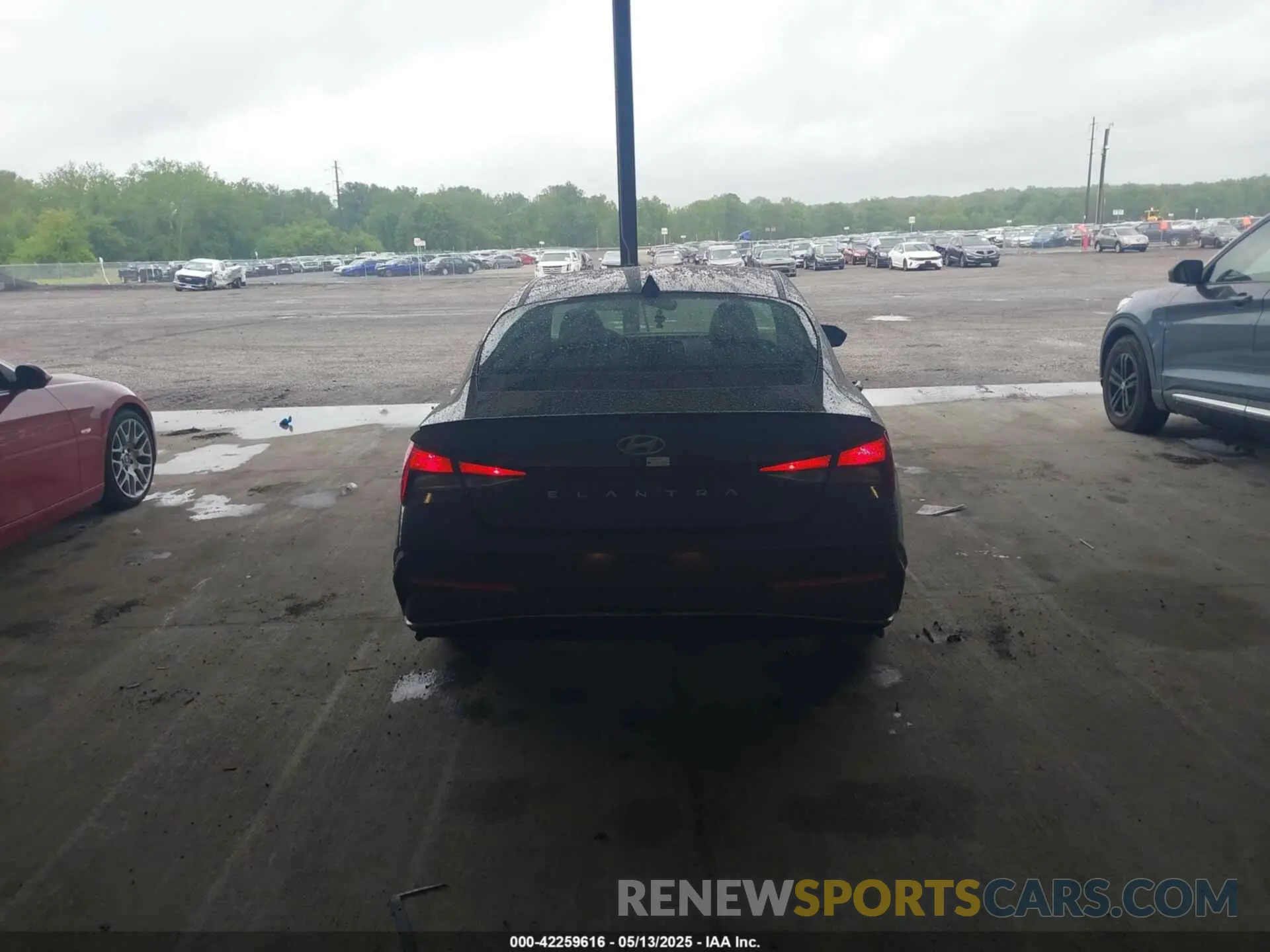 16 Photograph of a damaged car KMHLM4DG4SU914825 HYUNDAI ELANTRA 2025