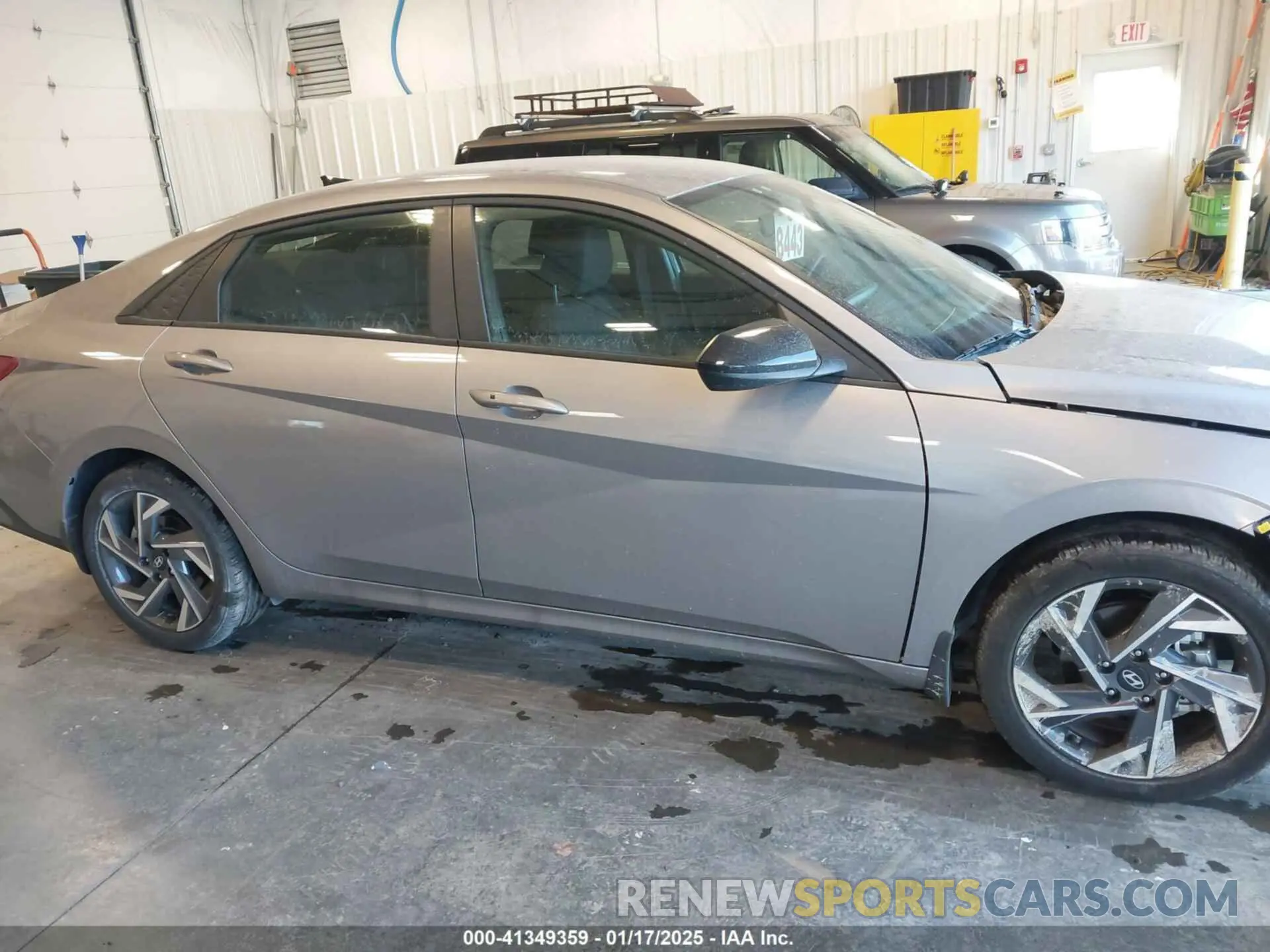 13 Фотография поврежденного автомобиля KMHLM4DG5SU872696 HYUNDAI ELANTRA 2025