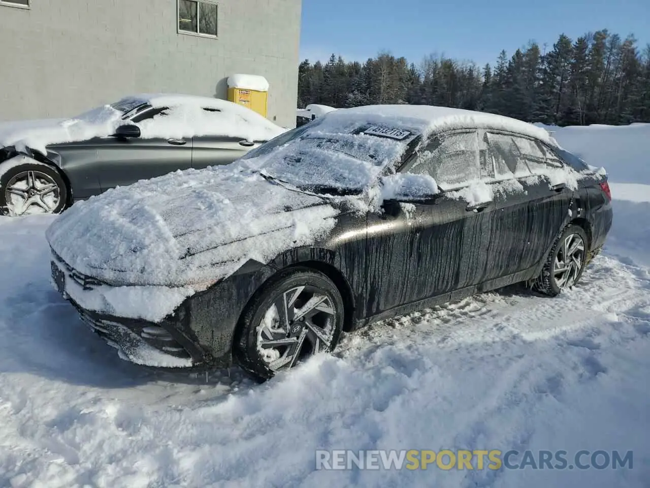 1 Photograph of a damaged car KMHLM4DG6SU864025 HYUNDAI ELANTRA 2025