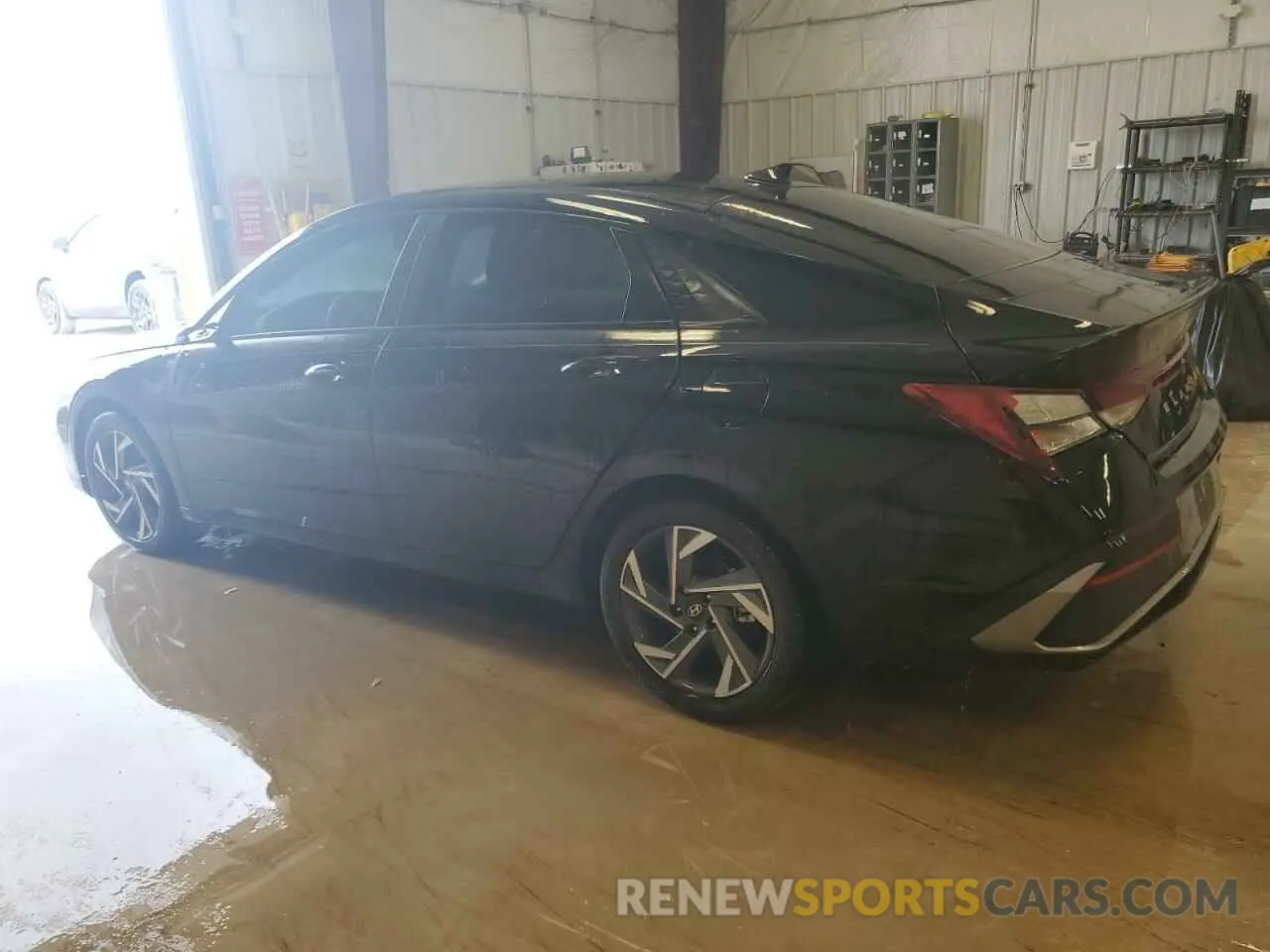 2 Photograph of a damaged car KMHLM4DG6SU917564 HYUNDAI ELANTRA 2025