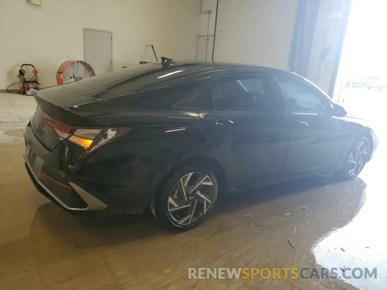 3 Photograph of a damaged car KMHLM4DG6SU917564 HYUNDAI ELANTRA 2025