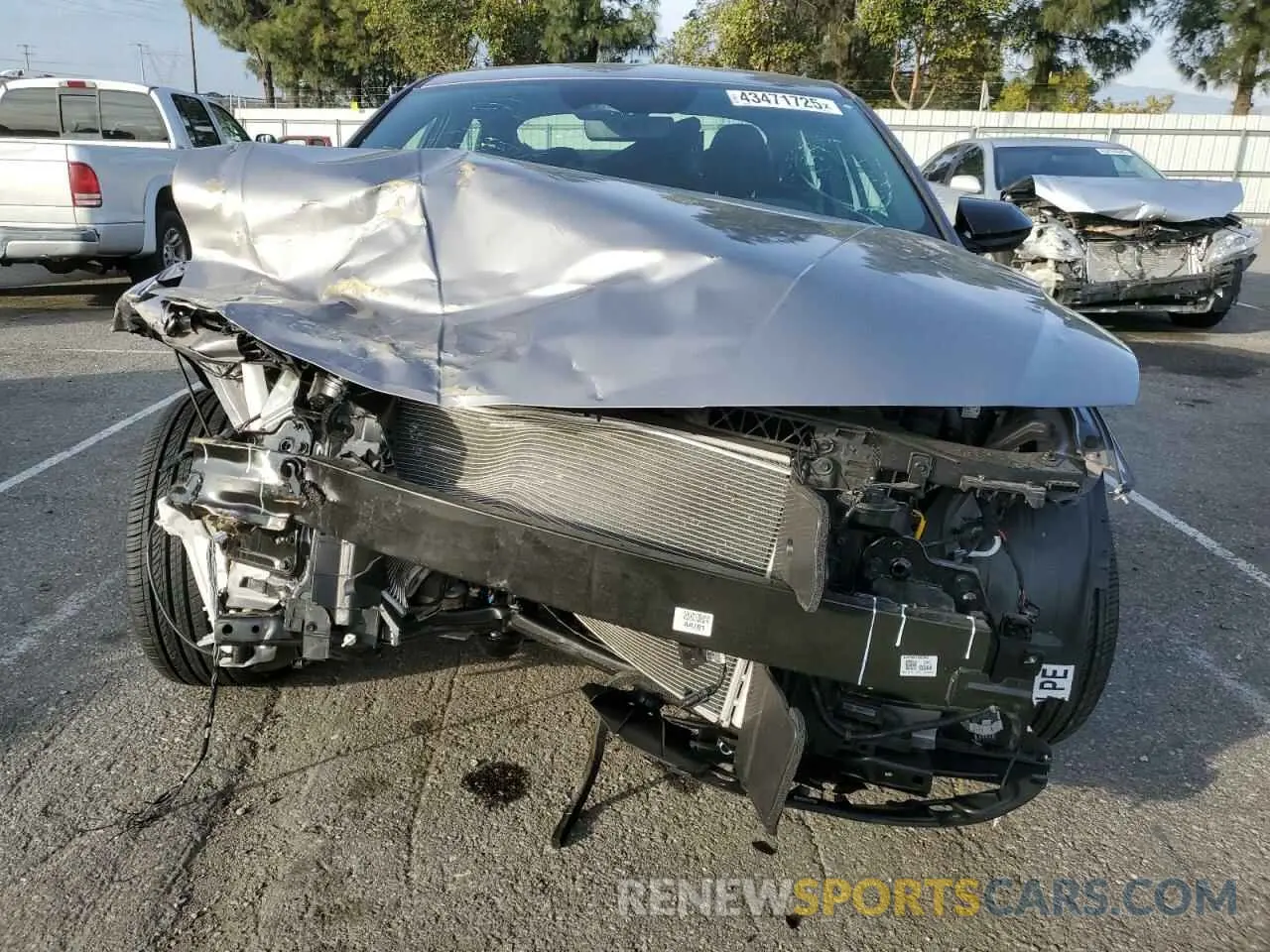 5 Photograph of a damaged car KMHLM4DG7SU870187 HYUNDAI ELANTRA 2025