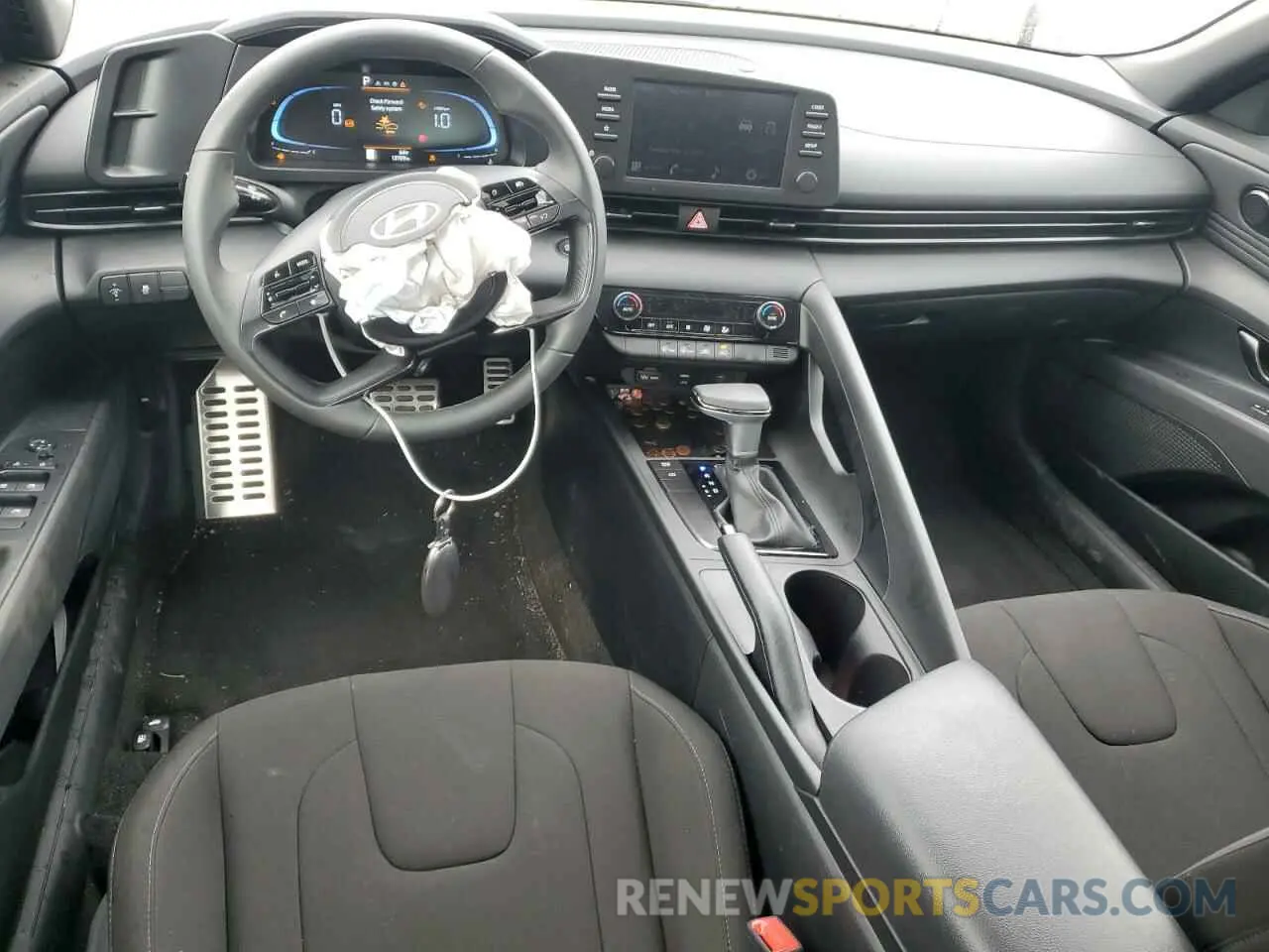 8 Photograph of a damaged car KMHLM4DG7SU892769 HYUNDAI ELANTRA 2025