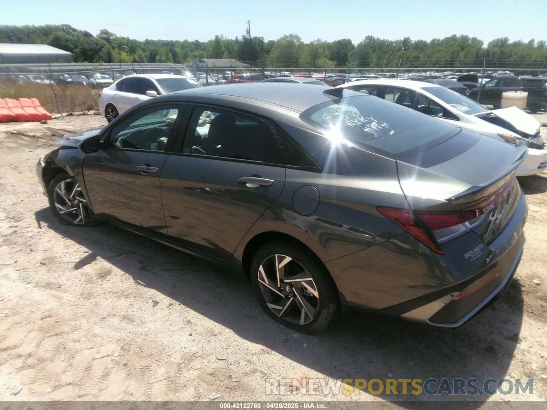 3 Фотография поврежденного автомобиля KMHLM4DG7SU927343 HYUNDAI ELANTRA 2025