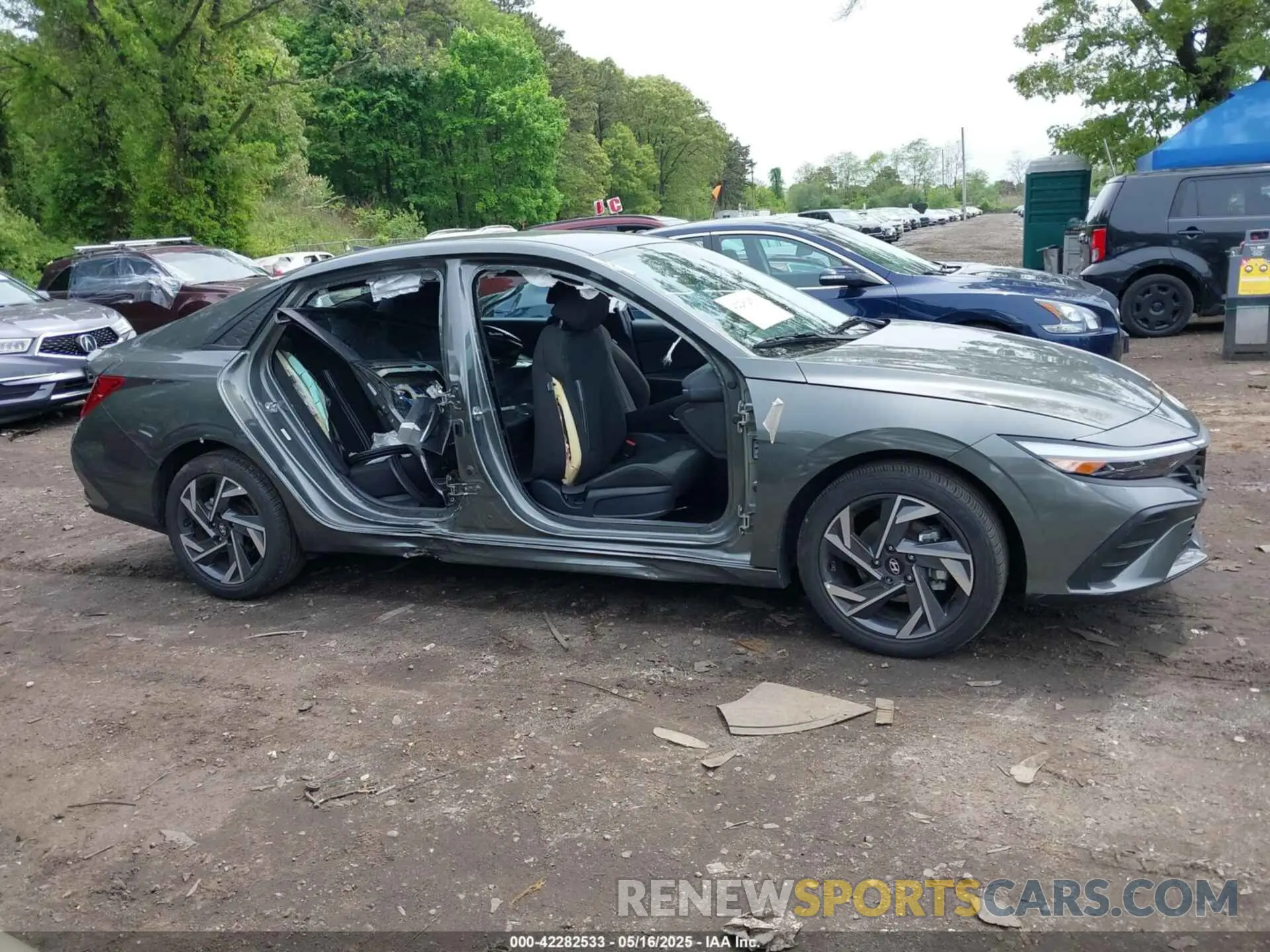 14 Photograph of a damaged car KMHLM4DG8SU874703 HYUNDAI ELANTRA 2025