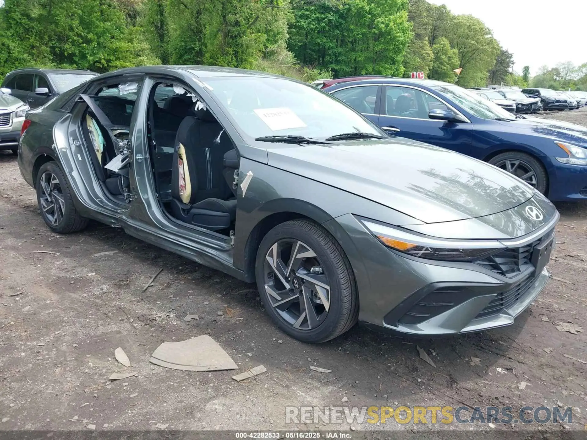6 Photograph of a damaged car KMHLM4DG8SU874703 HYUNDAI ELANTRA 2025