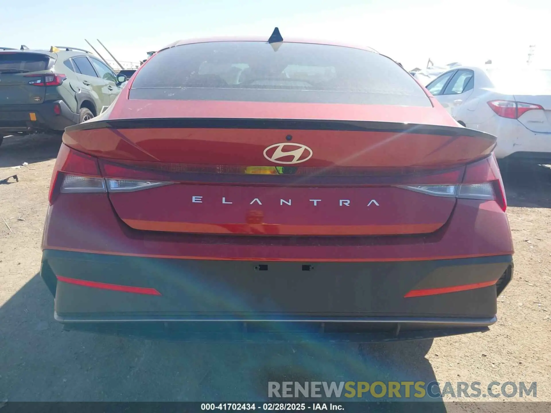 16 Фотография поврежденного автомобиля KMHLM4DG8SU877861 HYUNDAI ELANTRA 2025