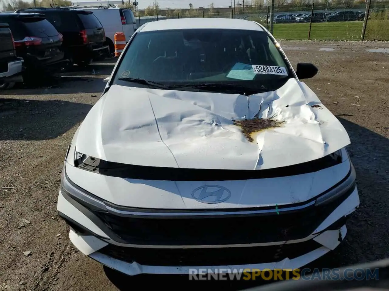 5 Photograph of a damaged car KMHLM4DG8SU880114 HYUNDAI ELANTRA 2025