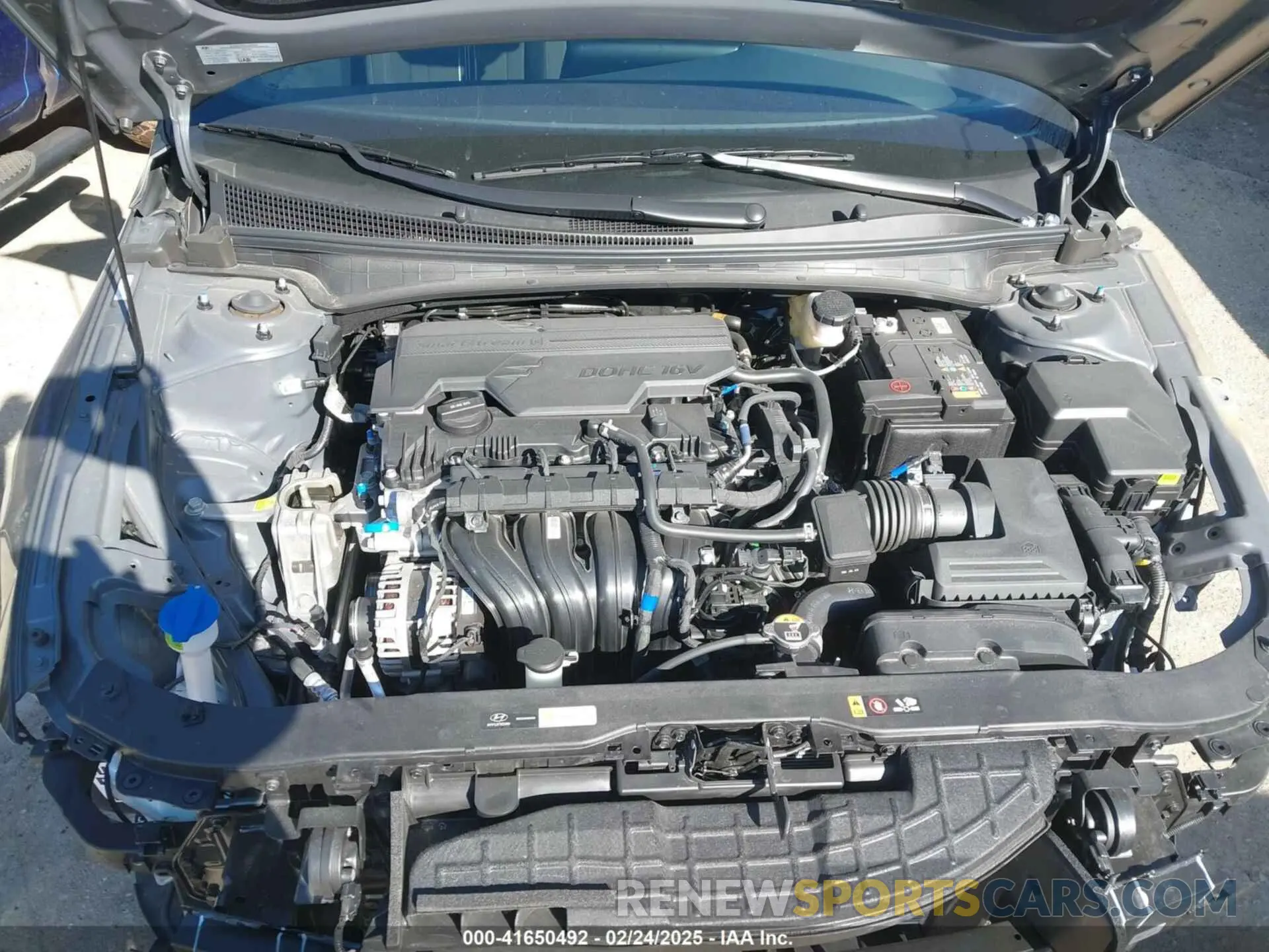 10 Photograph of a damaged car KMHLM4DG8SU893767 HYUNDAI ELANTRA 2025