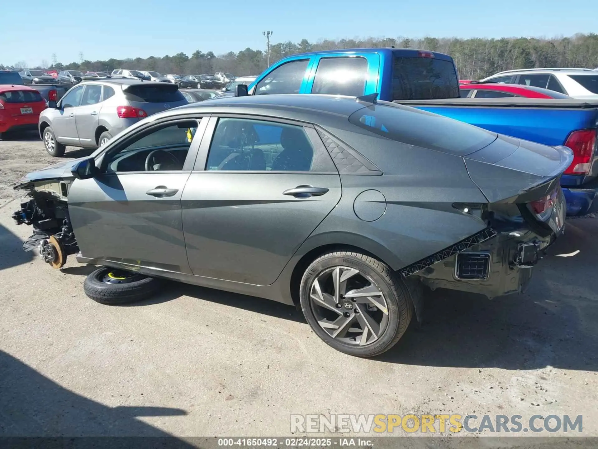 14 Photograph of a damaged car KMHLM4DG8SU893767 HYUNDAI ELANTRA 2025