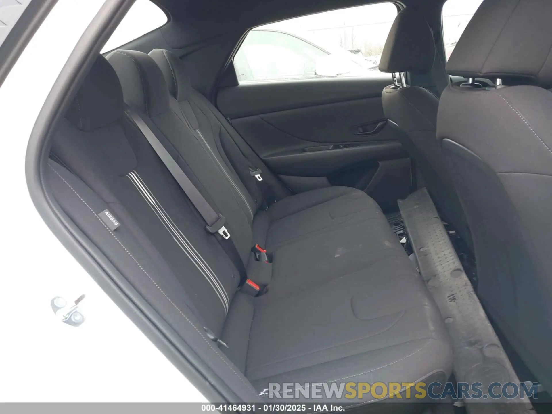 8 Photograph of a damaged car KMHLM4DG9SU881711 HYUNDAI ELANTRA 2025