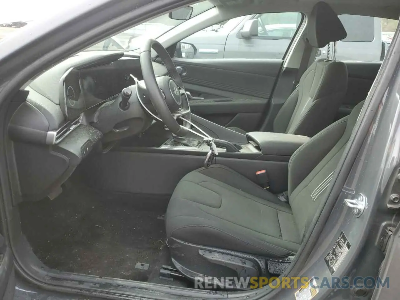 7 Photograph of a damaged car KMHLM4DG9SU888688 HYUNDAI ELANTRA 2025