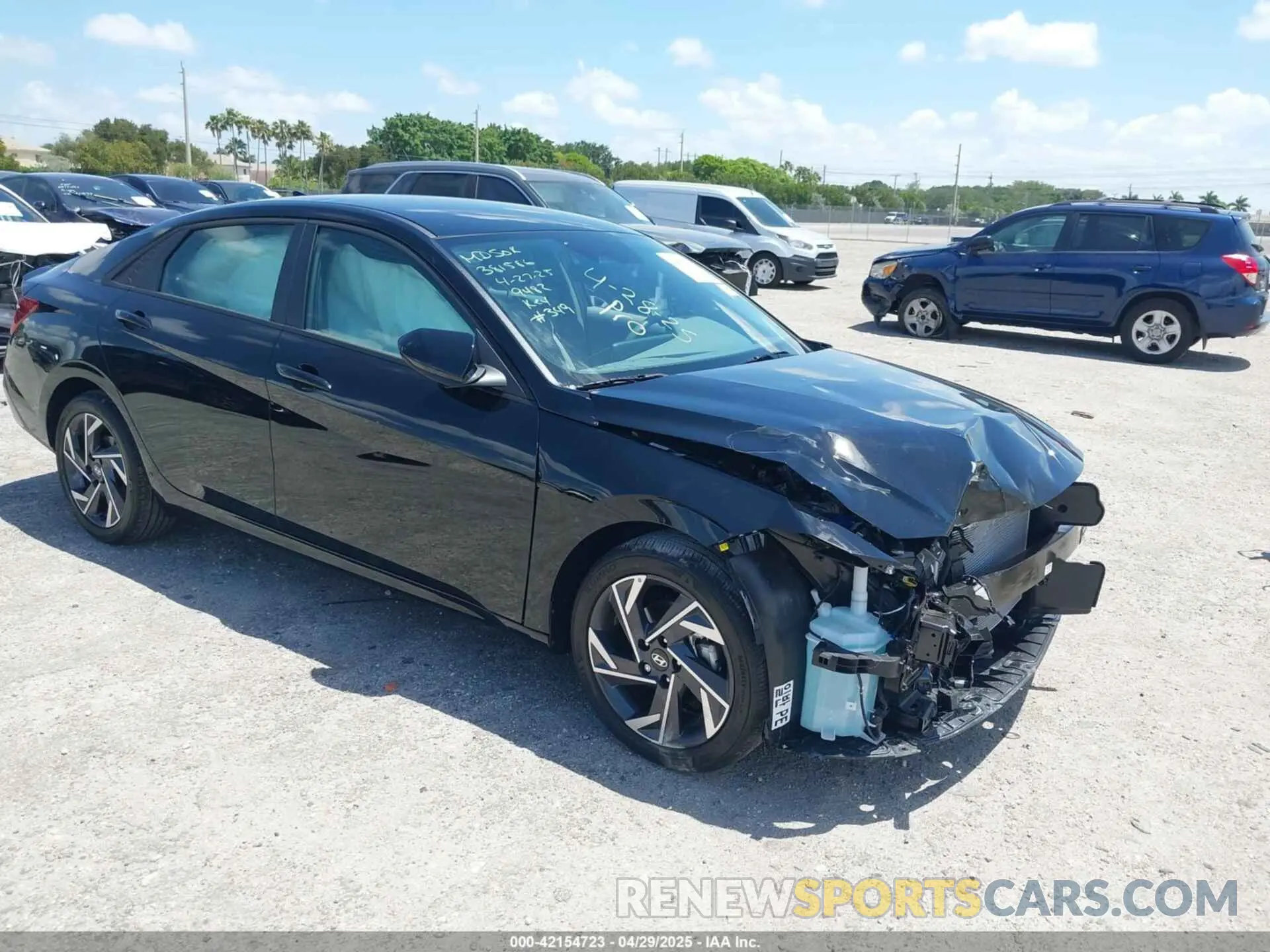 1 Photograph of a damaged car KMHLM4DGXSU949482 HYUNDAI ELANTRA 2025