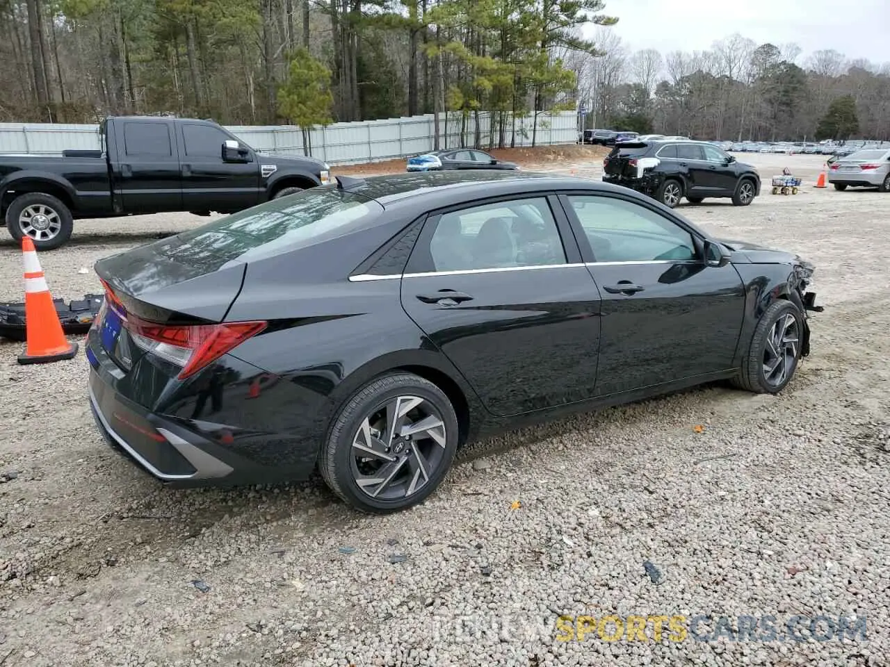 3 Photograph of a damaged car KMHLN4DJ3SU123274 HYUNDAI ELANTRA 2025