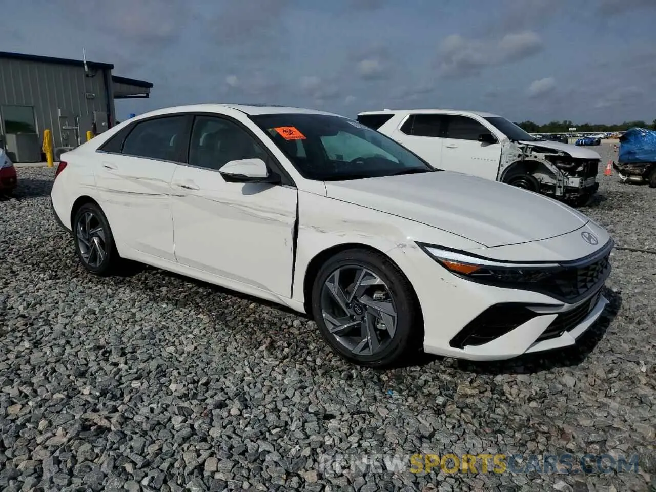 4 Photograph of a damaged car KMHLP4DG0SU903540 HYUNDAI ELANTRA 2025