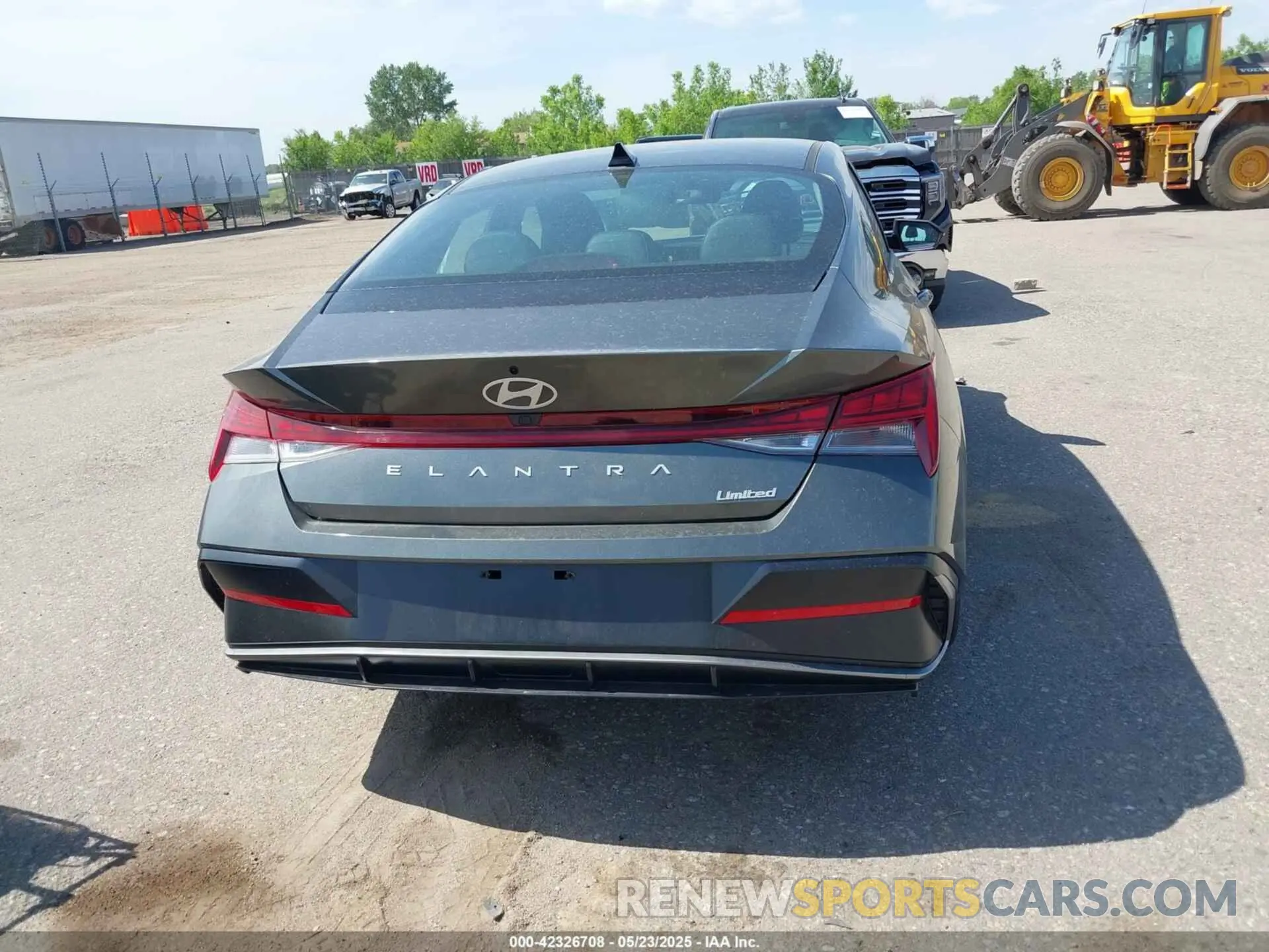 16 Фотография поврежденного автомобиля KMHLP4DG0SU945562 HYUNDAI ELANTRA 2025