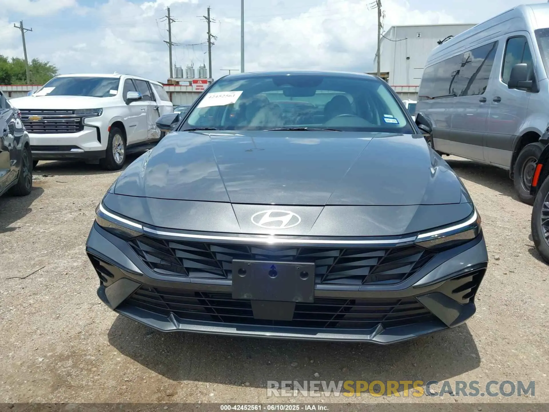 12 Photograph of a damaged car KMHLP4DG3SU869769 HYUNDAI ELANTRA 2025
