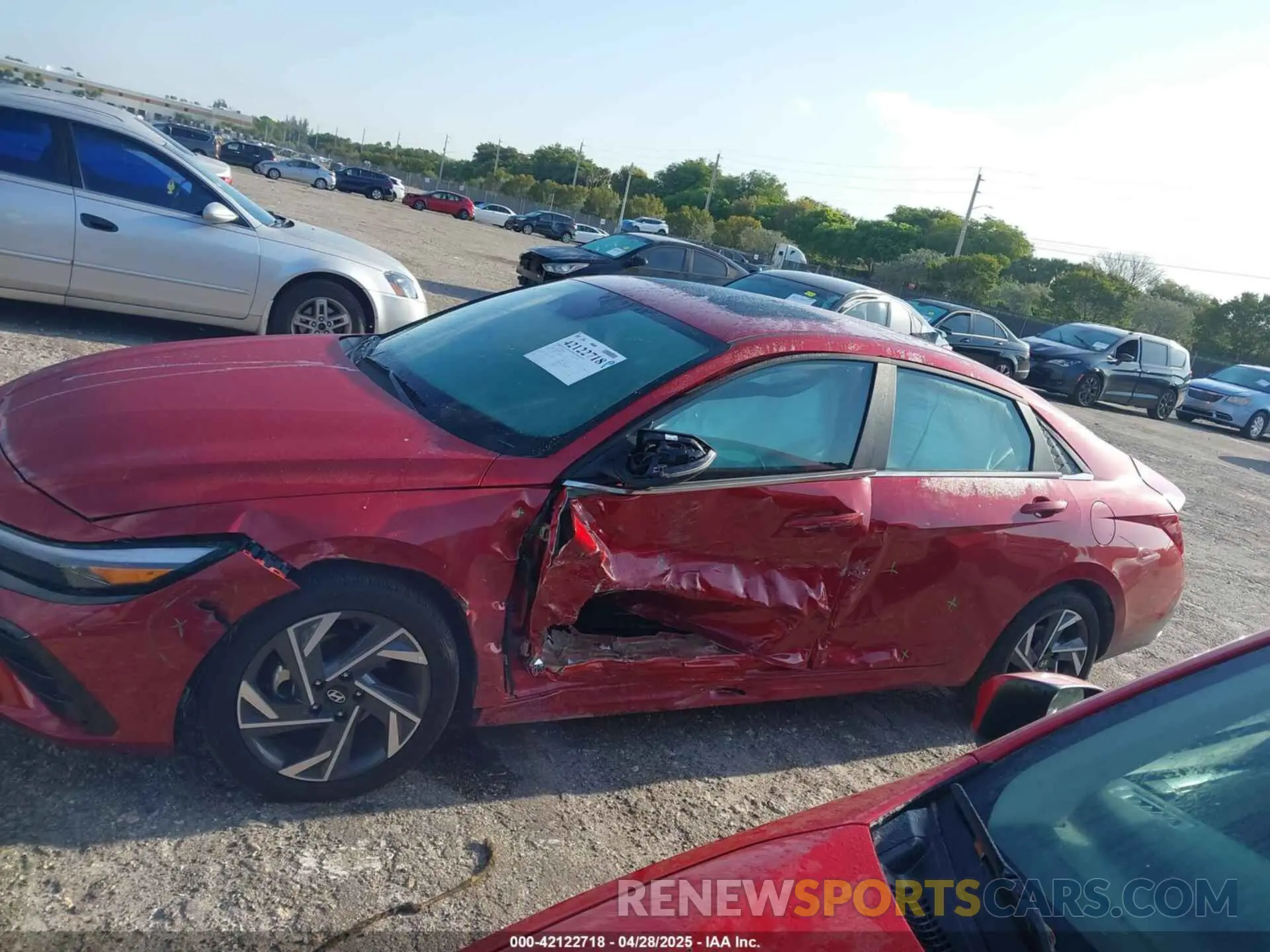 14 Photograph of a damaged car KMHLP4DG4SU865973 HYUNDAI ELANTRA 2025